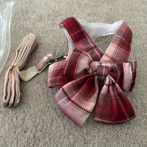 Dog size S dress with leash